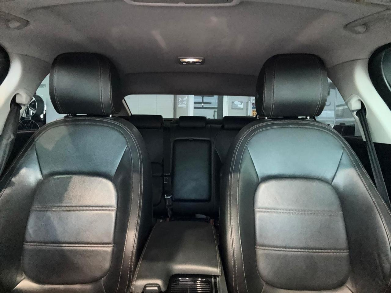 Jaguar XE 2.0 D 180 CV Prestige