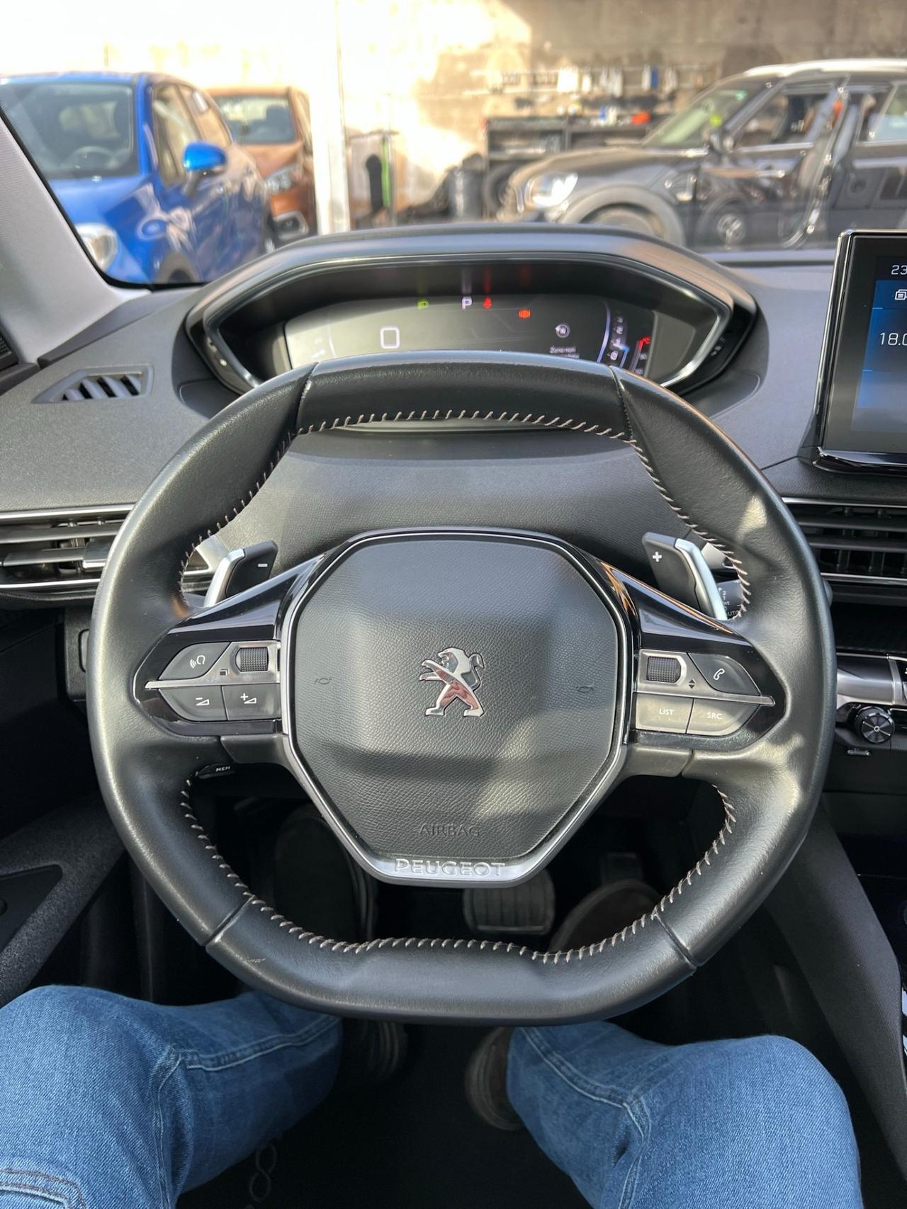 Peugeot 3008 BlueHDi 130 2021