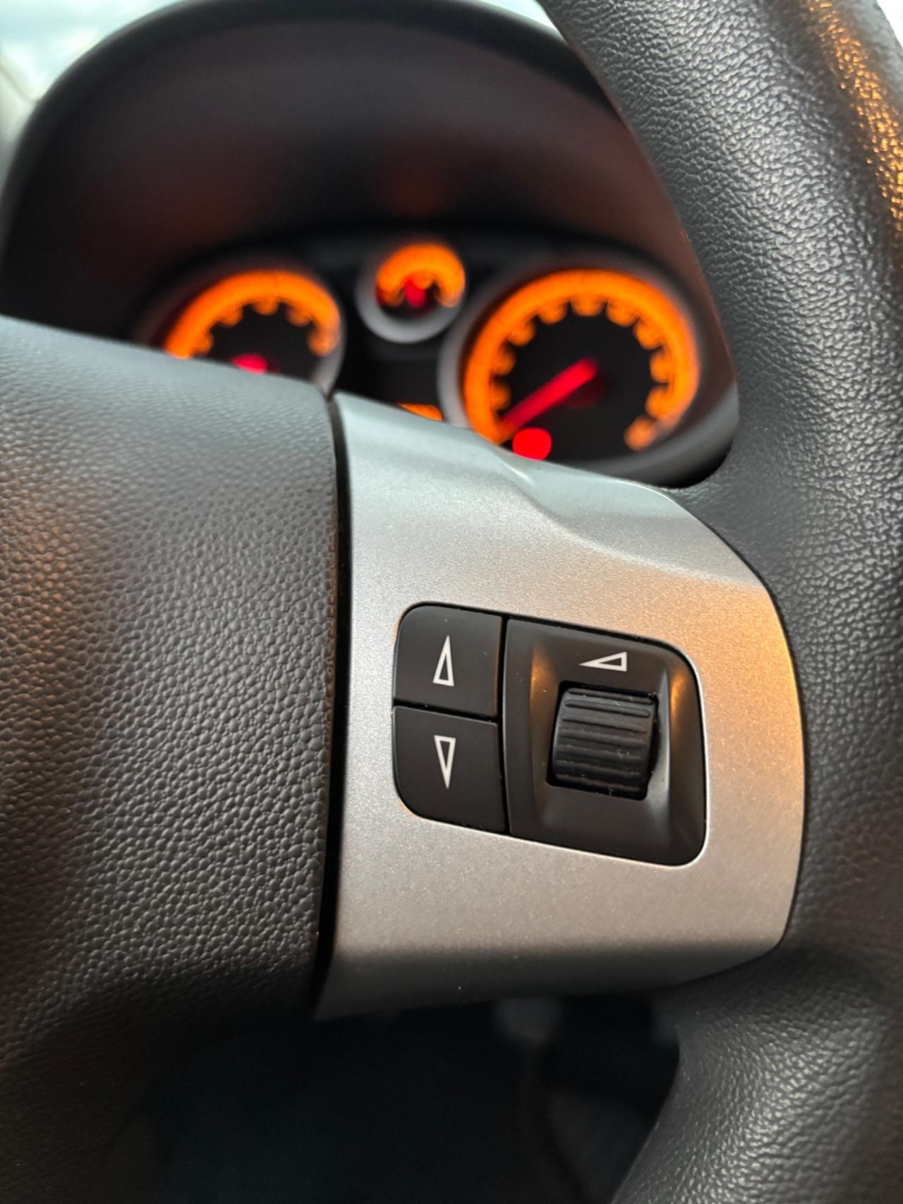 Opel Corsa 1.2 Benzina 3 Porte