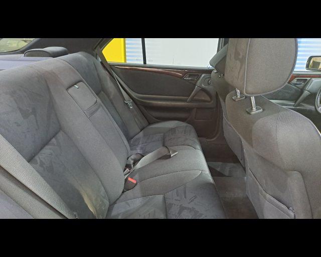 MERCEDES-BENZ E 200 k Elegance