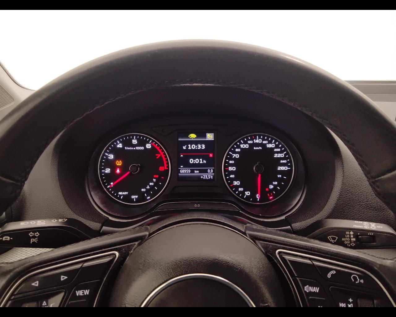 AUDI Q2 I 2021 - Q2 30 1.0 tfsi Business 110cv