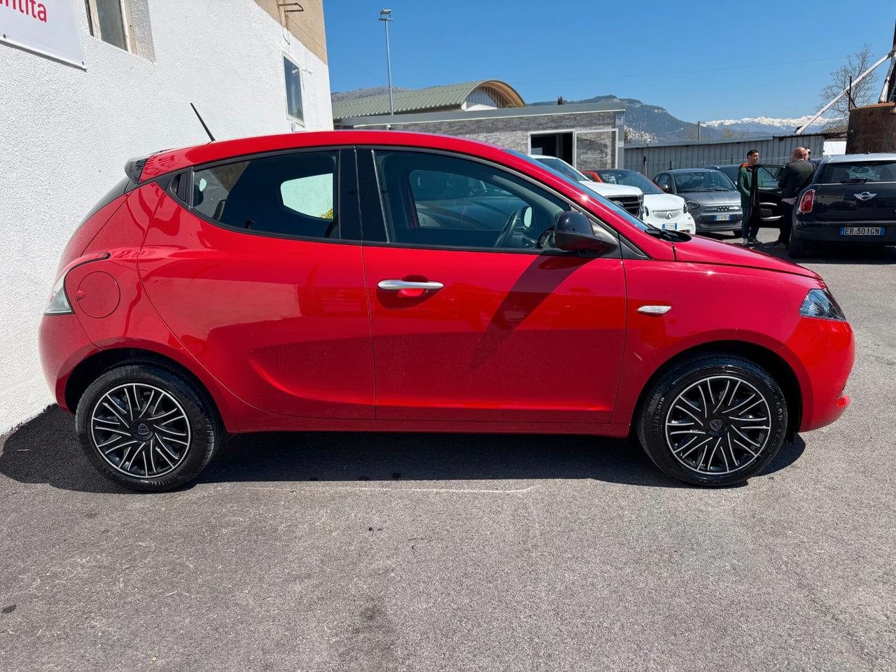Lancia Ypsilon 1.0 FireFly 5 porte S&S Hybrid Gold