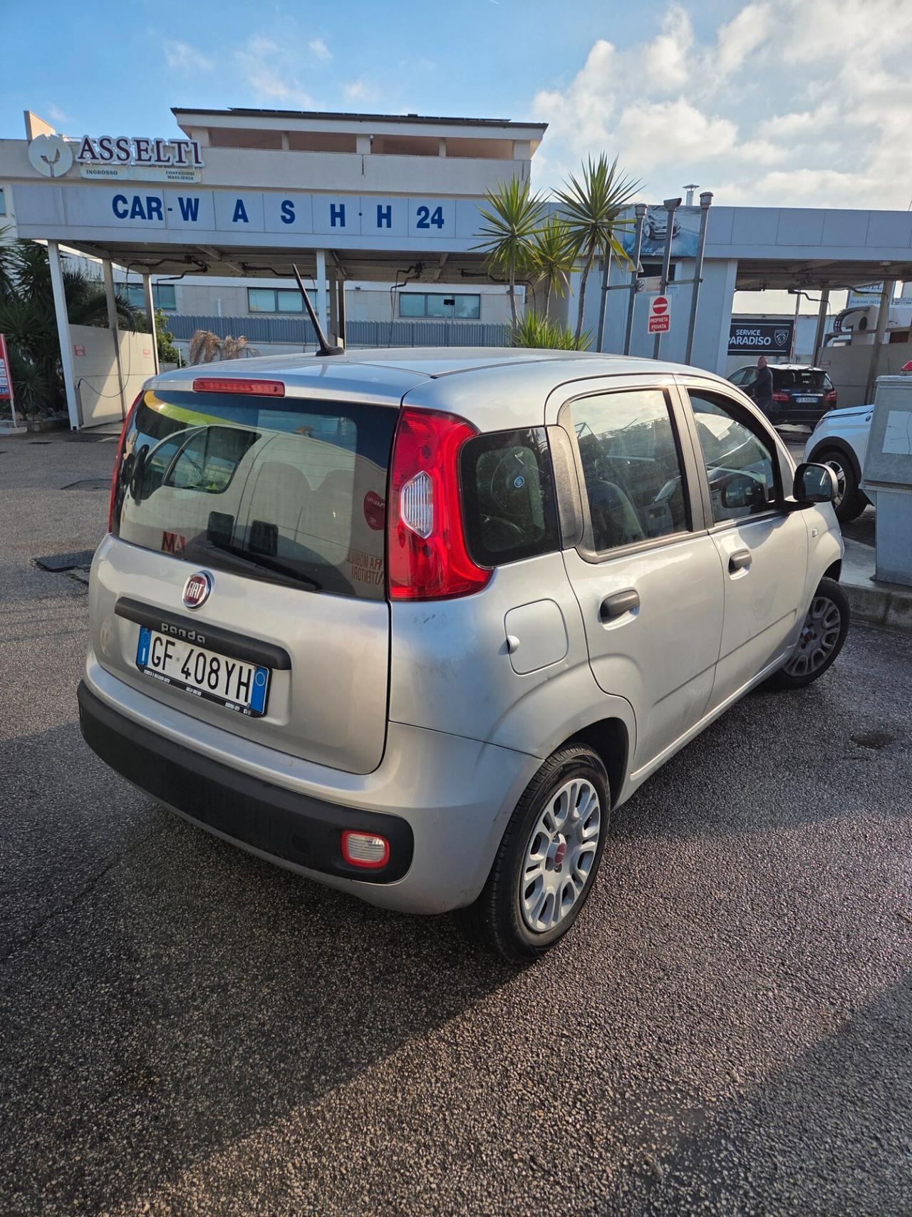 ACQUISTA O NOLEGGIA FIAT PANDA 1.0 HYBRID