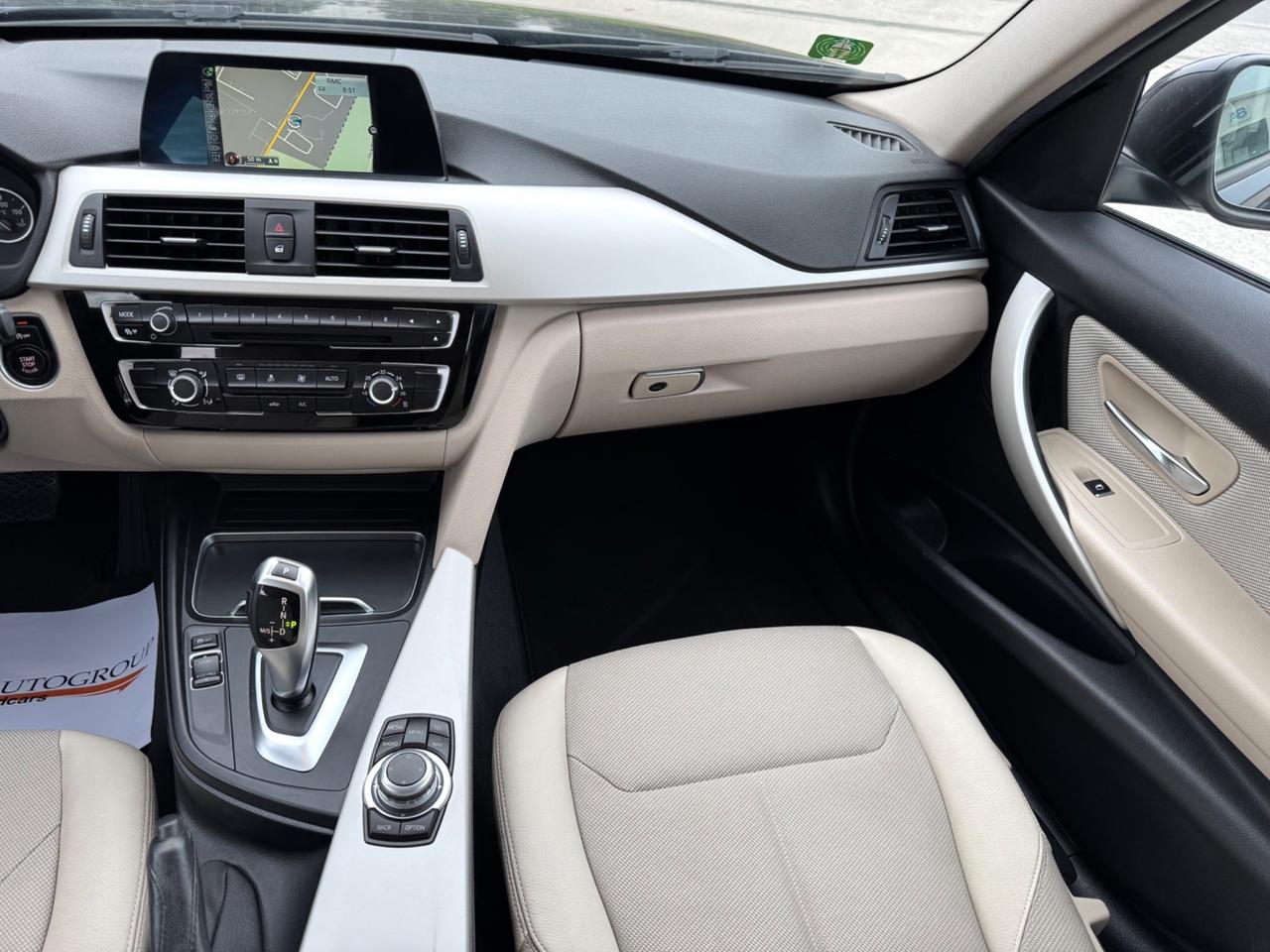 BMW 320d Automatic Touring XDRIVE - Navi 17