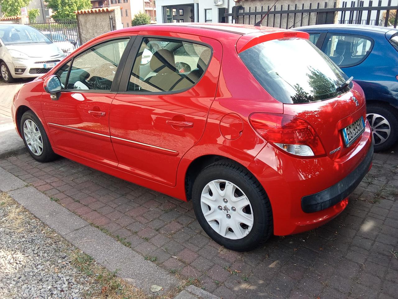 Peugeot 207 Plus 1.4 8V 75CV 5p. ECO GPL