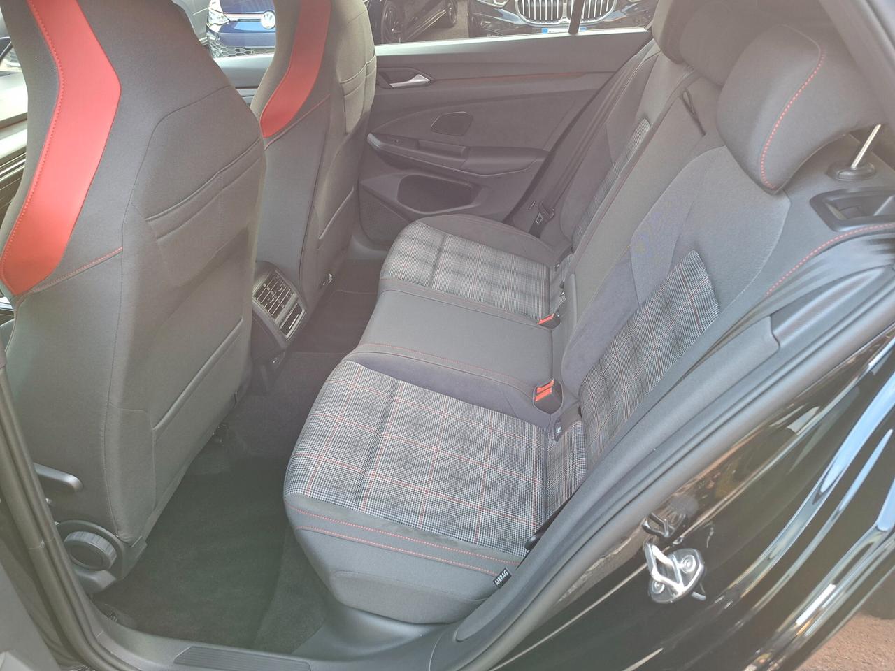 Volkswagen Golf GTI 2.0 TSI DSG