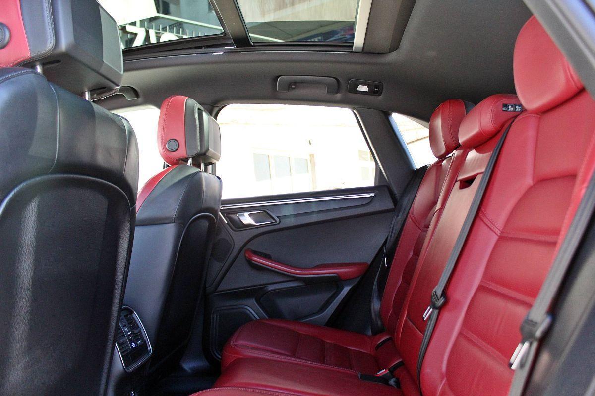 PORSCHE - Macan - 2.0 T 265cv pdk