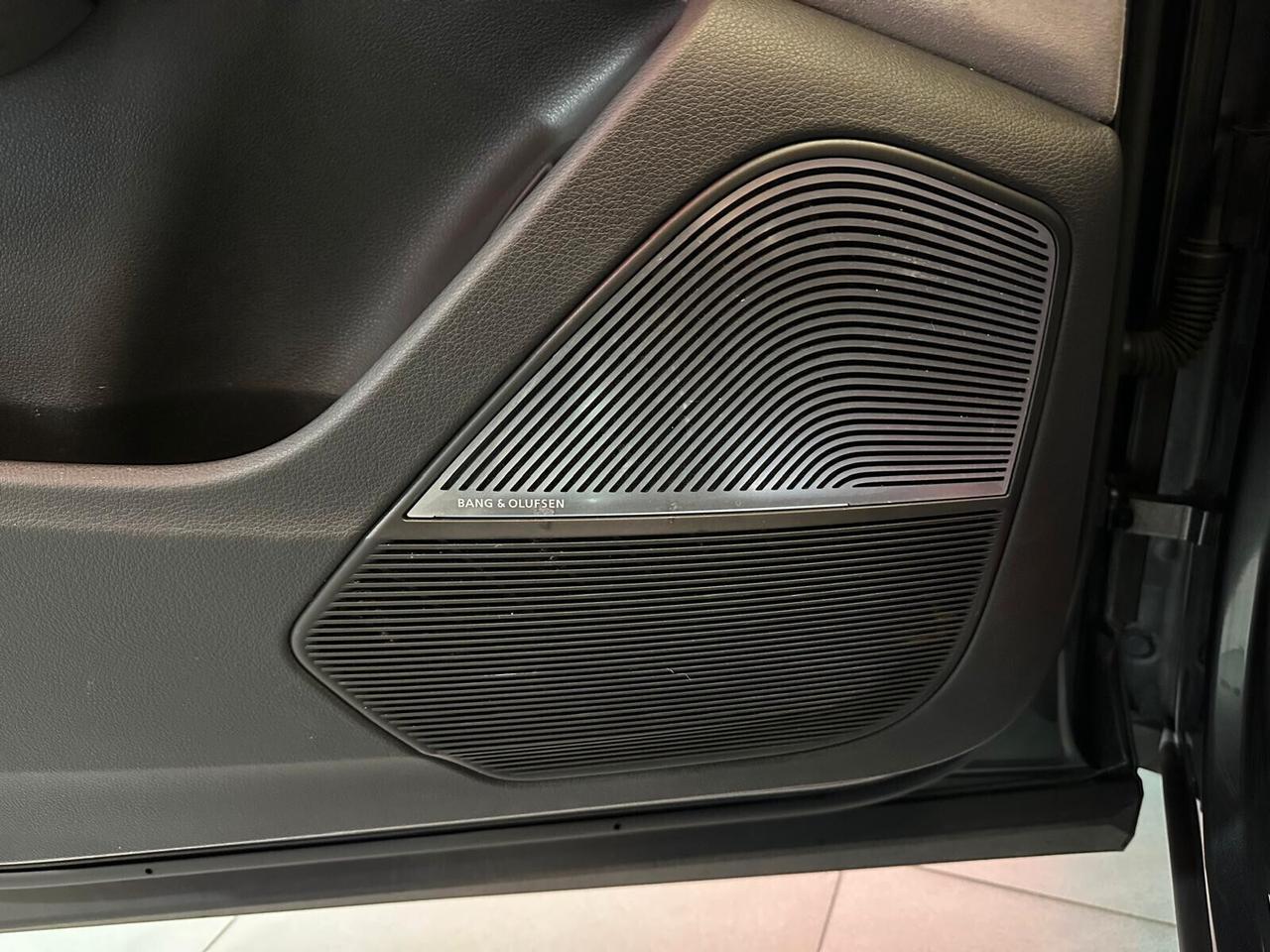 Audi Q8 50 TDI 286 CV quattro tiptronic S-Line DEMO