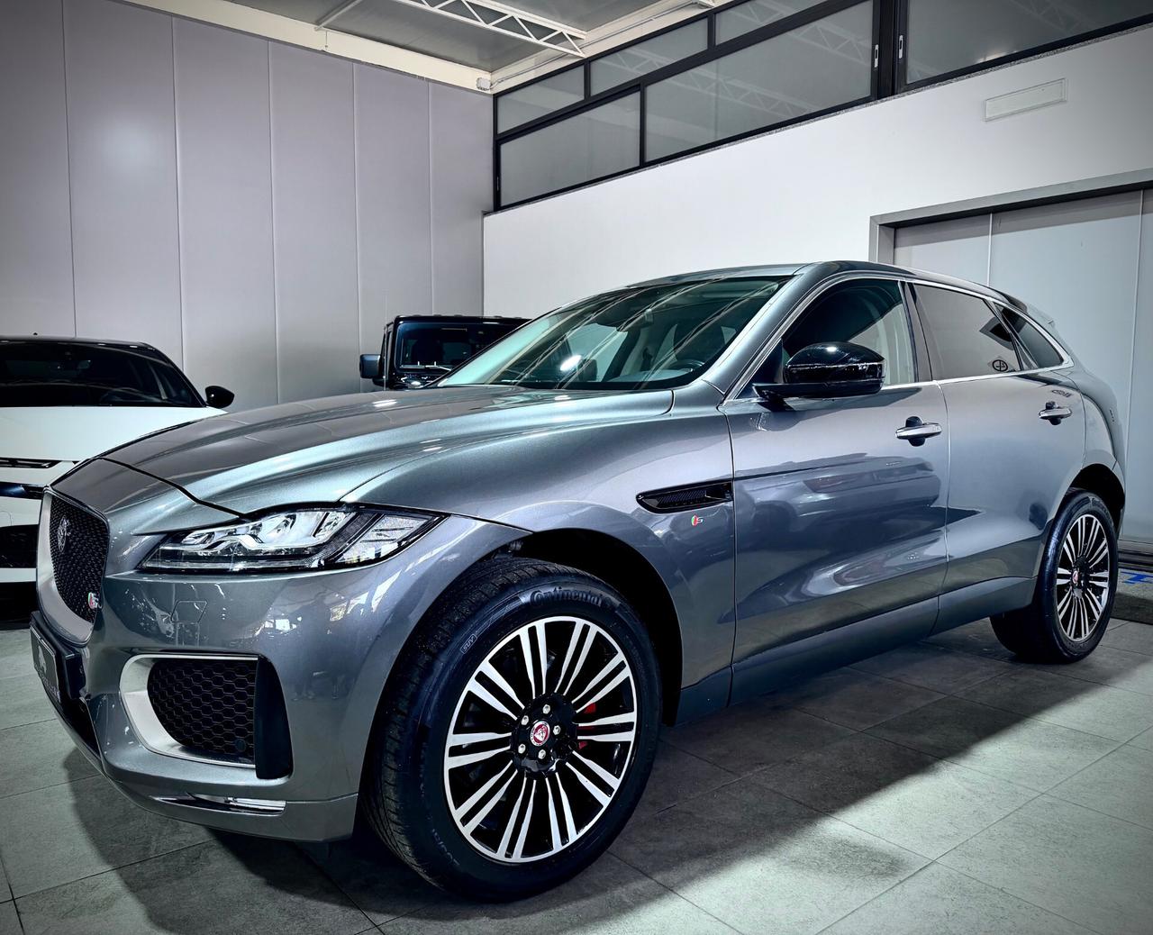 Jaguar F-Pace 3.0d V6 300CV AWD R-Sport