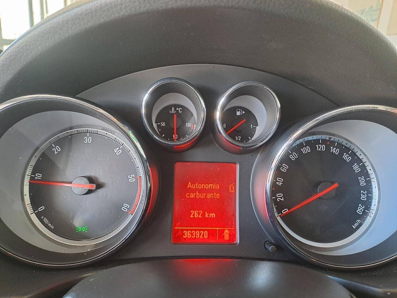 Opel Insignia 2.0 CDTI 160 CV TAGLIANDATA
