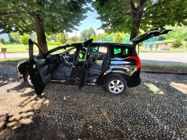 PEUGEOT 5008 BlueHDi 120 CV AUTOMATICA