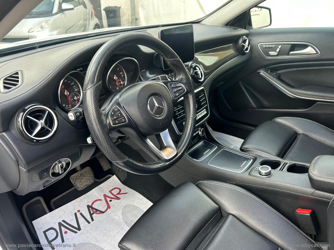 MERCEDES-BENZ GLA 200 d Automatic Premium NIGHT EDITION