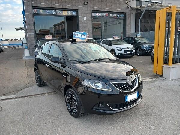 LANCIA YPSILON 1.0 FireFly S&S 69 CV HYBRID GOLD