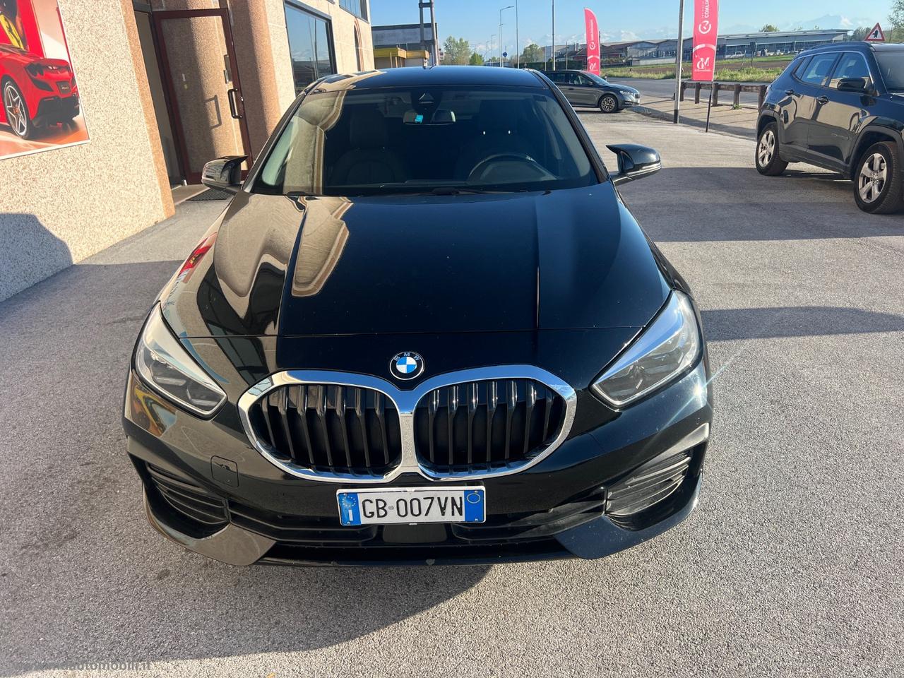 BMW 118d 5p. Business Advantage AUTOMATICA CERCHI 18 CAMERA