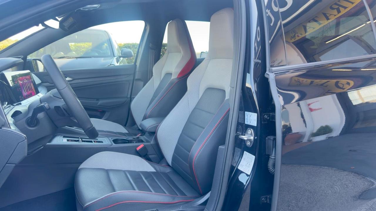 Volkswagen Golf GTI 2.0 TSI *PRONTA CONSEGNA*TETTO*DCC*HARMAN KARDON*R19*IQ LIGHT*