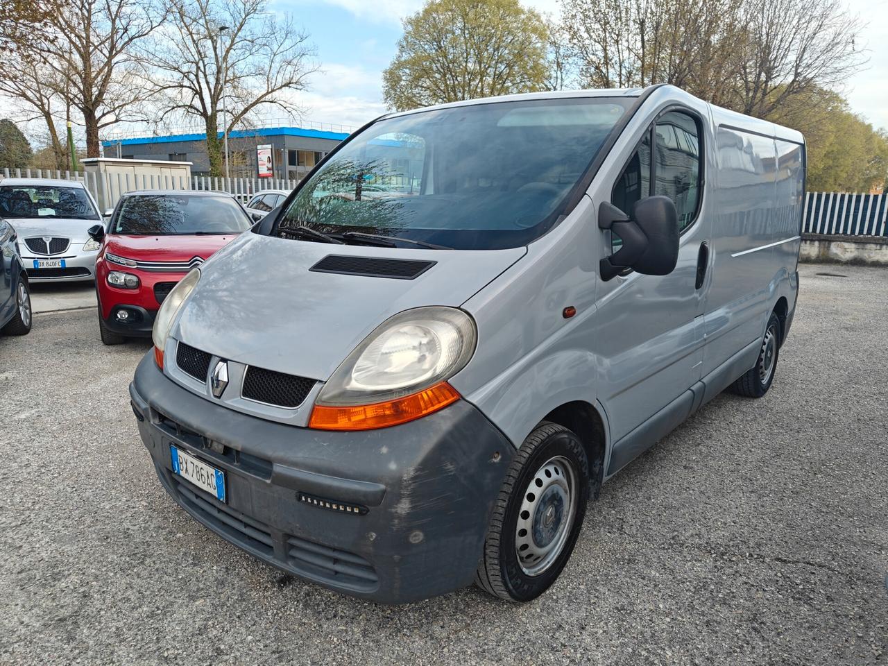 Renault Trafic 1.9 dCi/100CV PC-TN Furg.