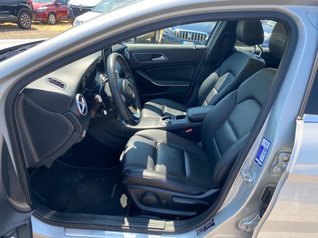 MERCEDES-BENZ GLA 220 d Automatic 4Matic Premium