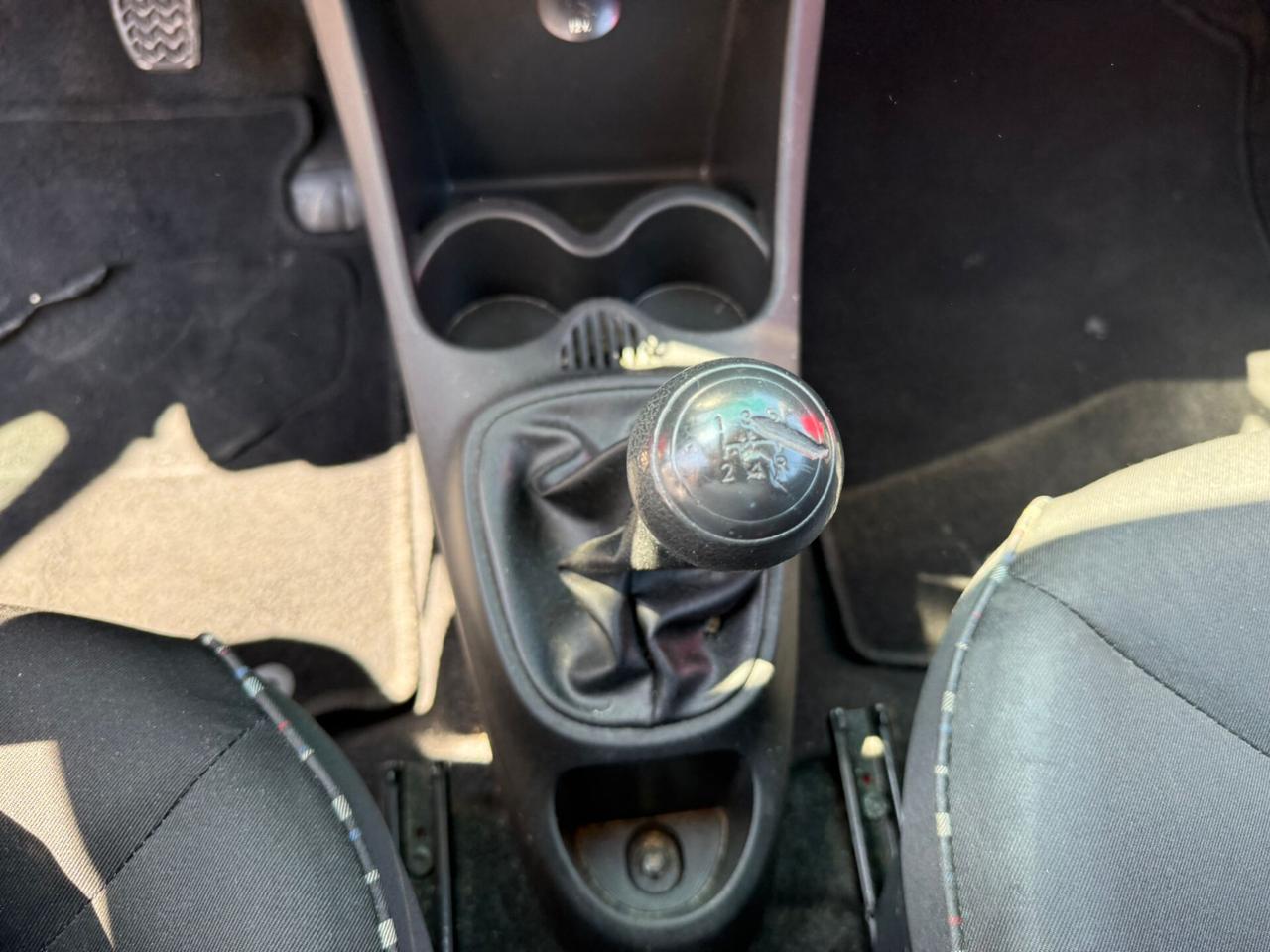 Citroen C1 1.0 5 porte Attraction - NEOPATENTATO - ANNO 02 / 2013