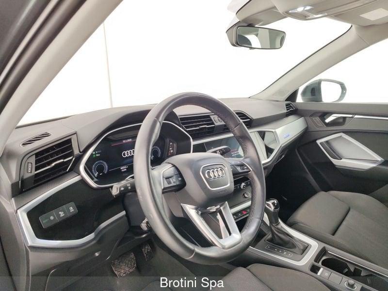 Audi Q3 45 TFSI e S tronic S Line Edition