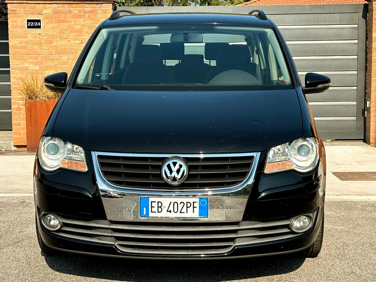 VW TOURAN 1.6 benzina- 7POSTI-U.Propr-2010