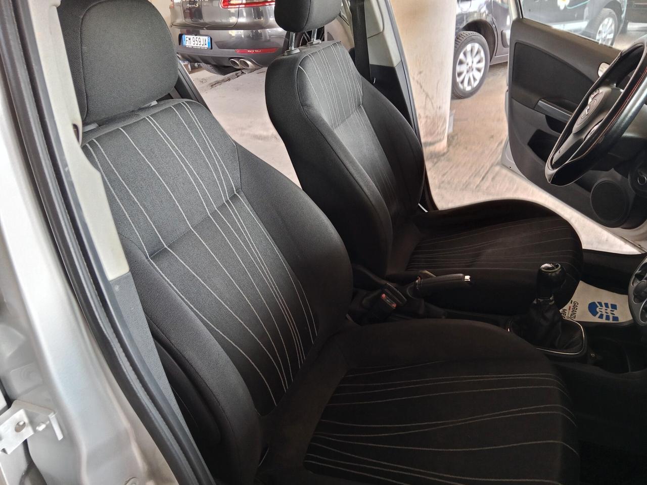 Opel Corsa 1.2 5 porte Cosmo