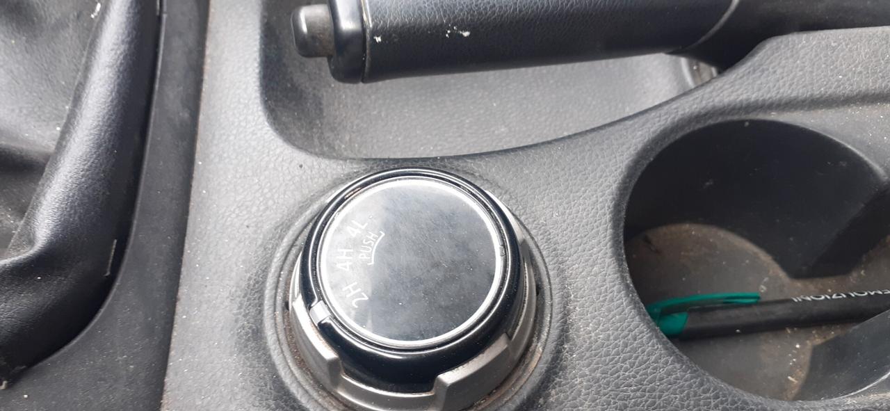 Mitsubishi L200 2017 - 2.4D 4X4 Lb automobili