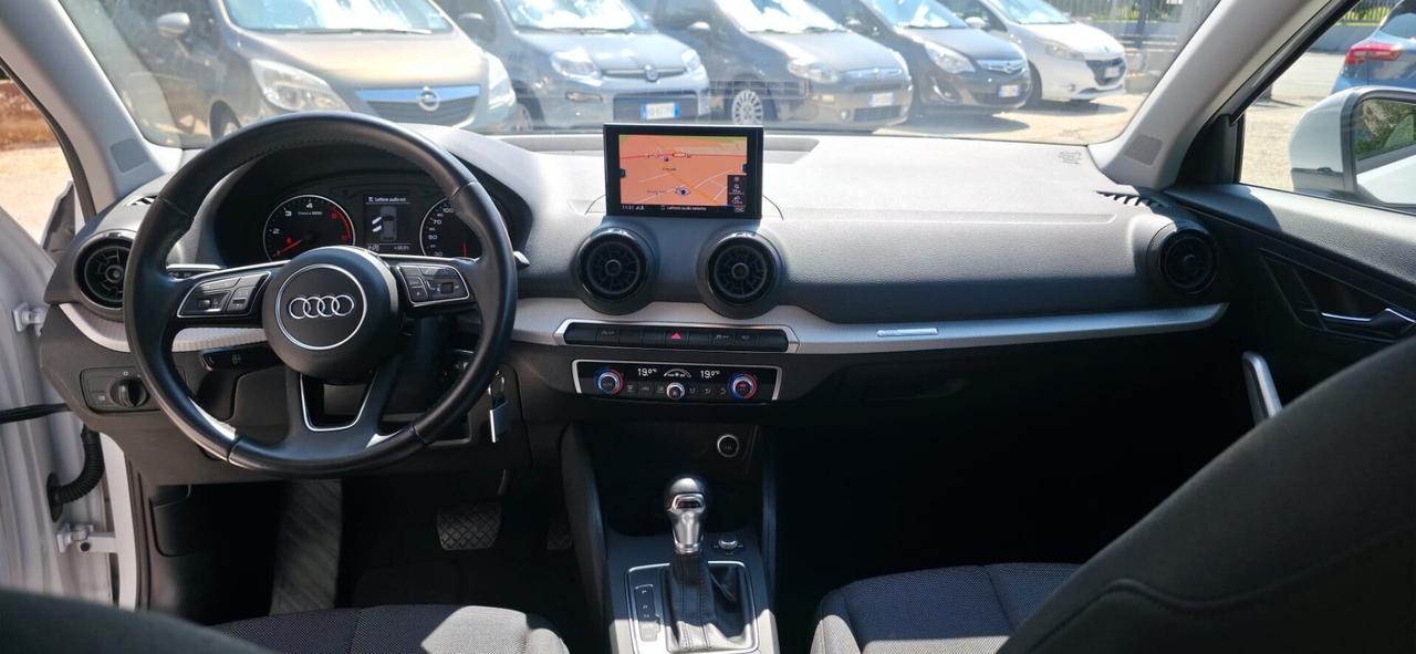 Audi Q2 30 TDI Business