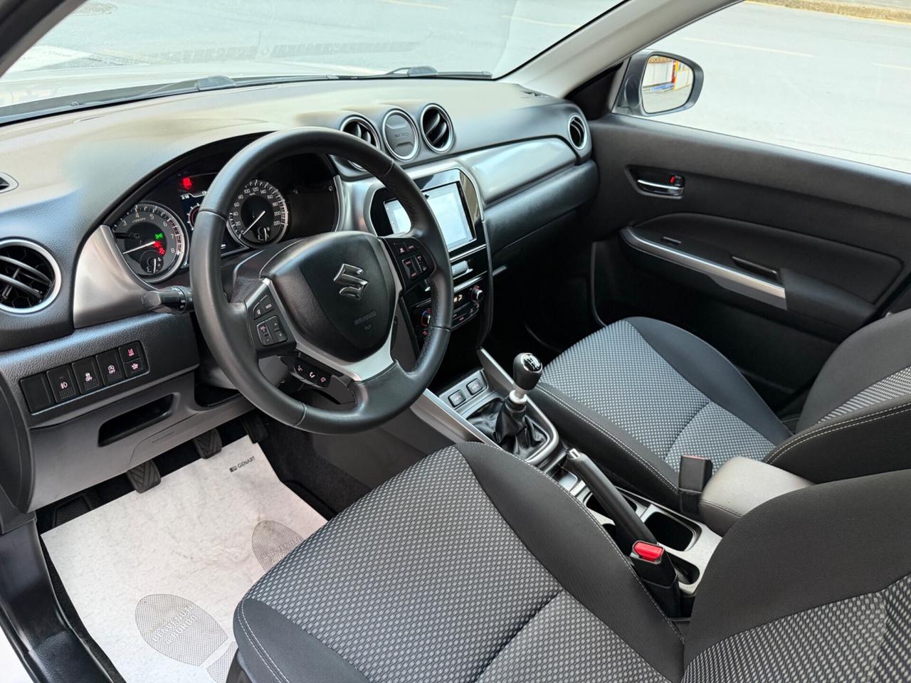 SUZUKI VITARA 1.4 HYBRID KM 50 MILA GANCIO TRAINO