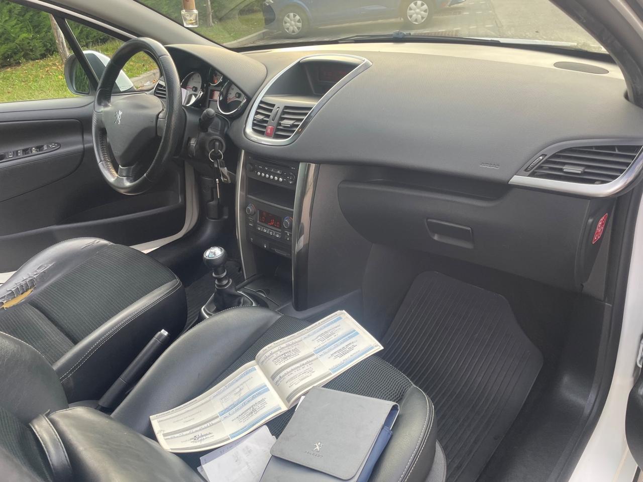 Peugeot 207 1.6 HDi SW Outdoor 2011 tetto perfetta