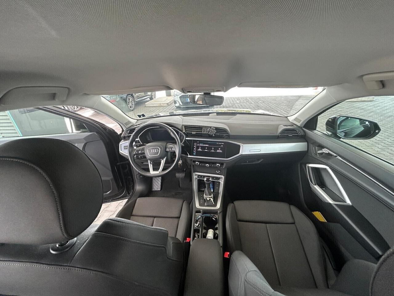 Audi Q3 35 TDI S tronic