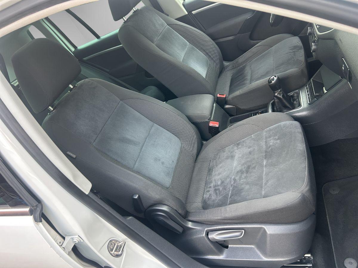 VOLKSWAGEN - Tiguan - 2.0 TDI 140 CV Sport & Style BlueMotion Technology TETTO LED