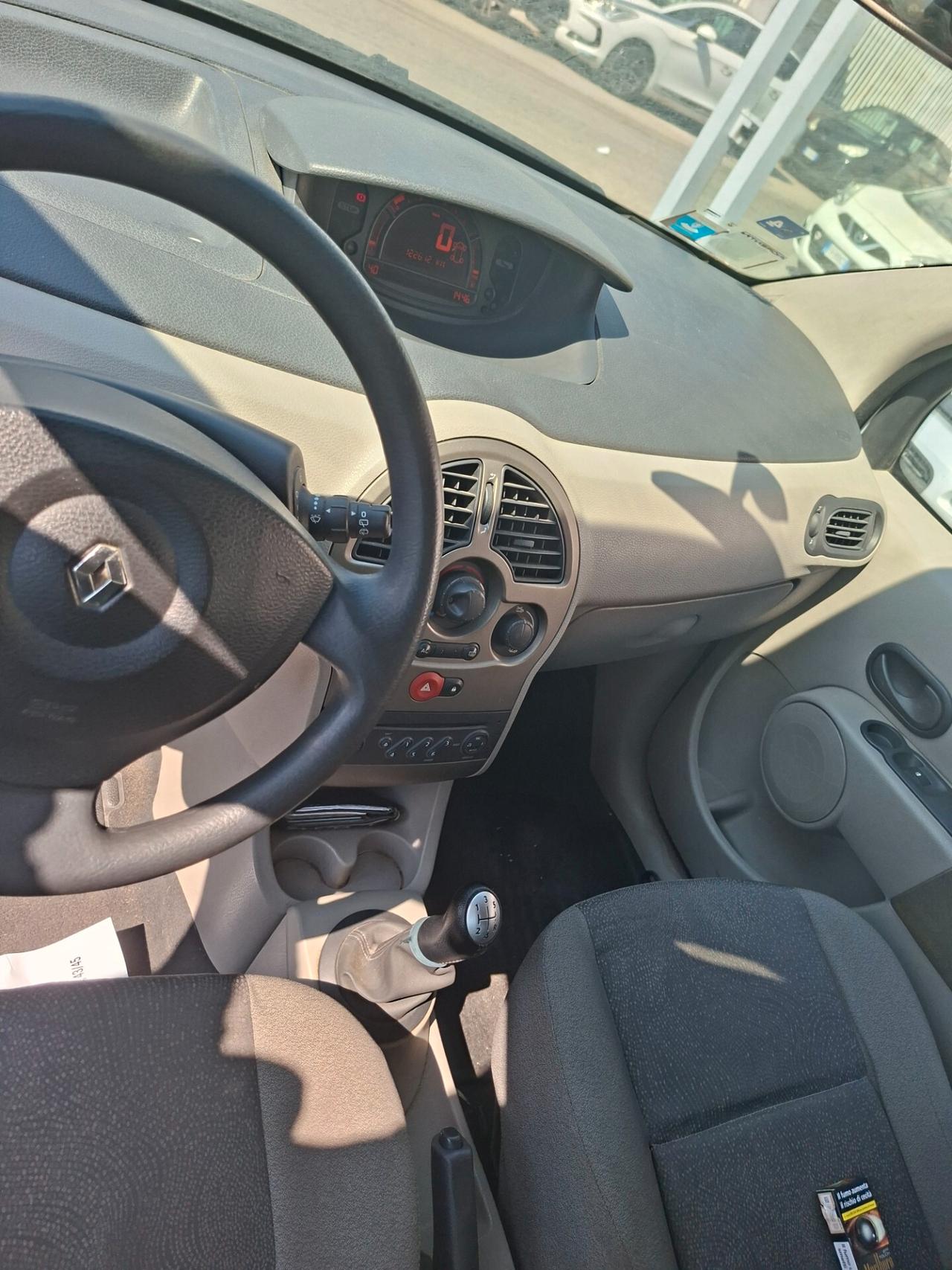 Renault Modus 1.2 16V poki km passaggio compreso