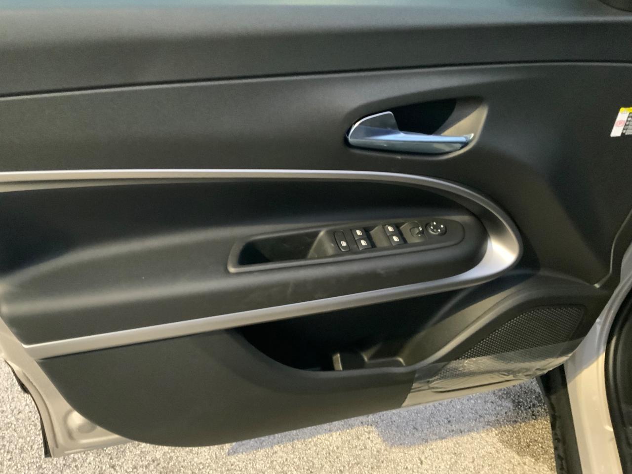 Jeep Avenger 1.2 Turbo 136 CV MHEV 4xe Upland