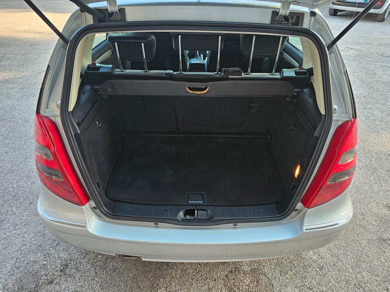 Mercedes-benz A 150 Benzina - Neopatentati