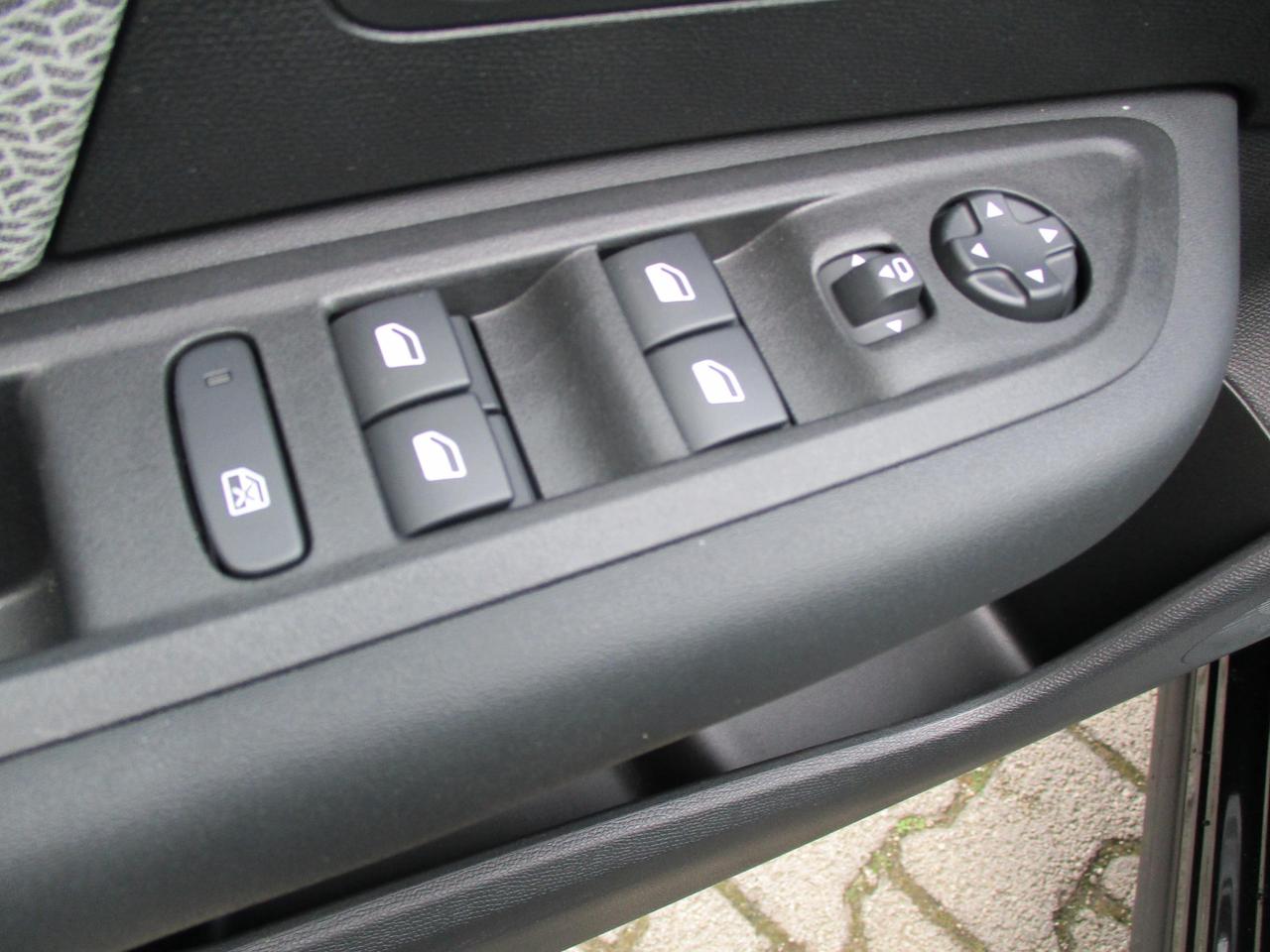 Citroen C4 1.2 puretech Plus s&s 130cv