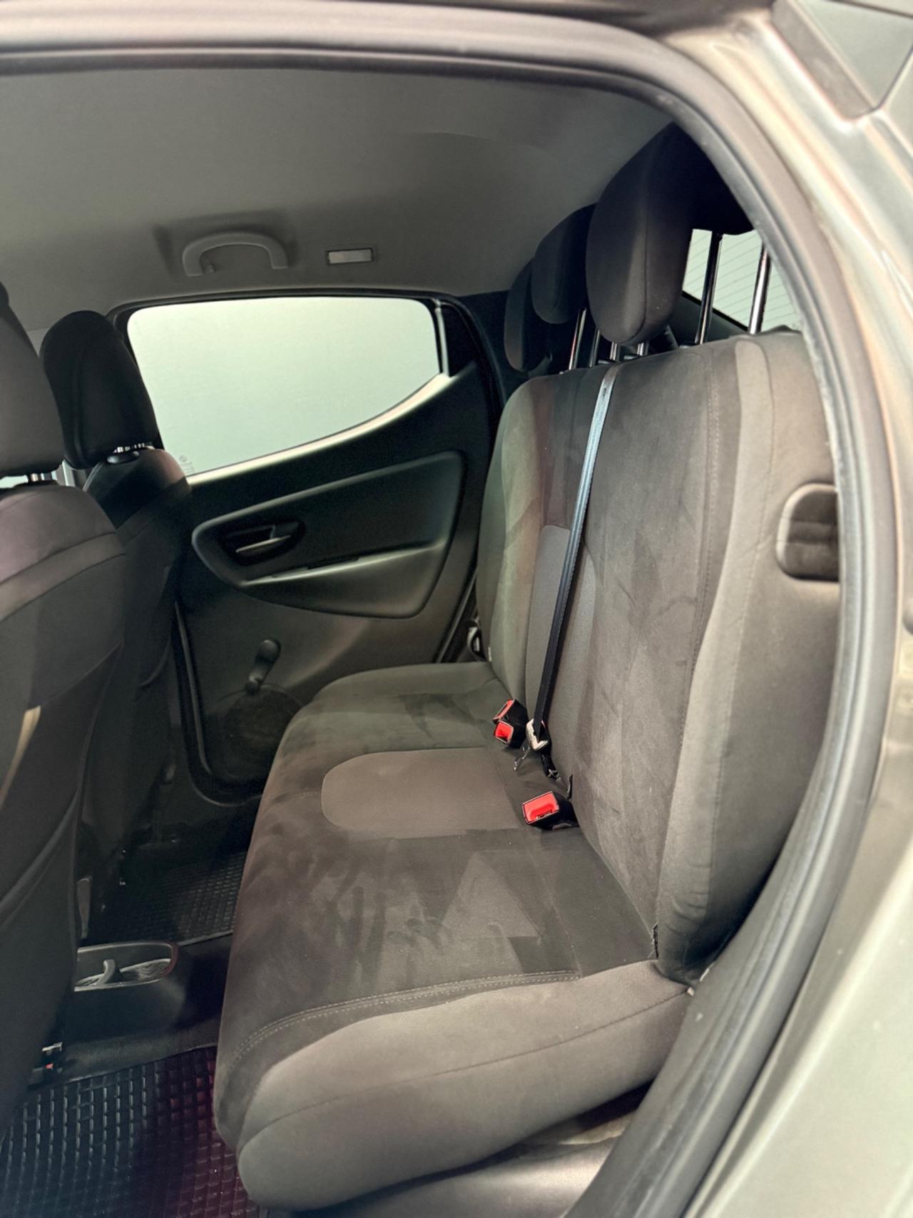 Lancia Ypsilon 1.2 GPL Ecochic Silver 2013