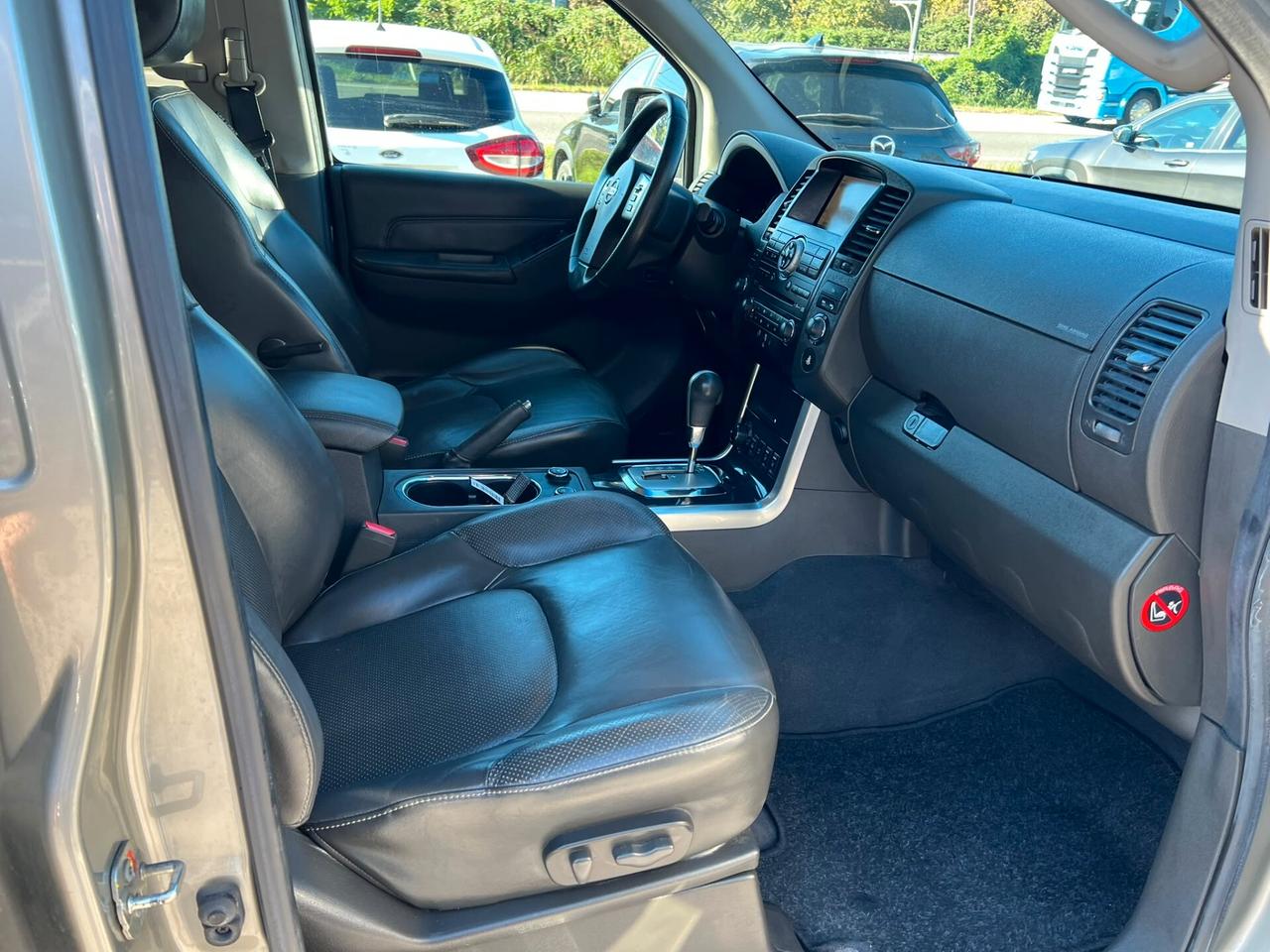 Nissan Pathfinder 2012 2.5 dci LE AUTOMATIC*7 POSTI *PELLE*NAVI*