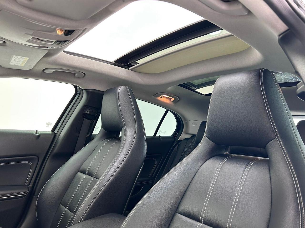 Mercedes-benz GLA 200 d Premium