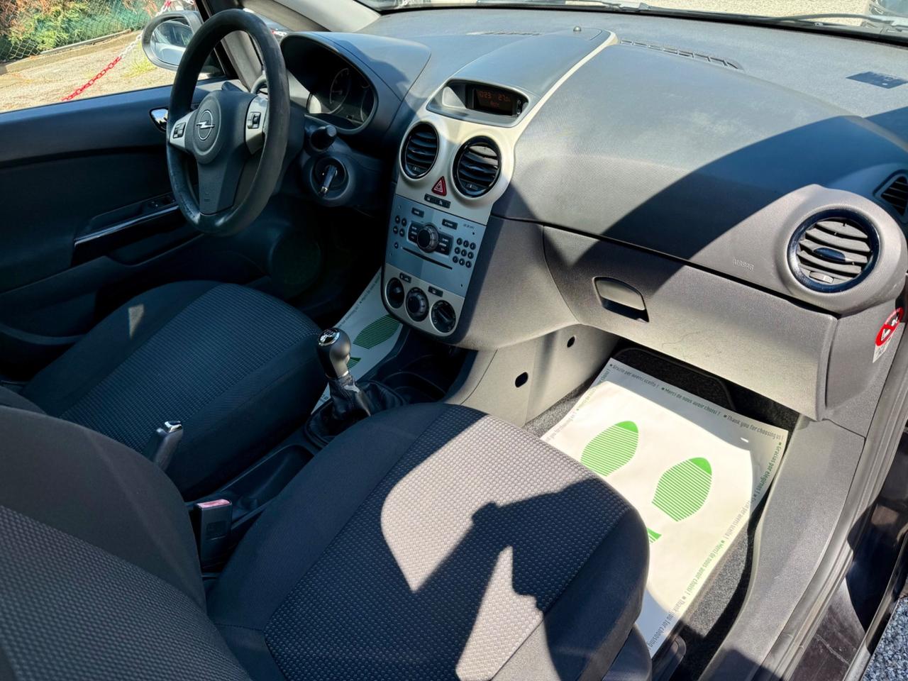 Opel Corsa 1.2 5 porte Ok Neopatentati
