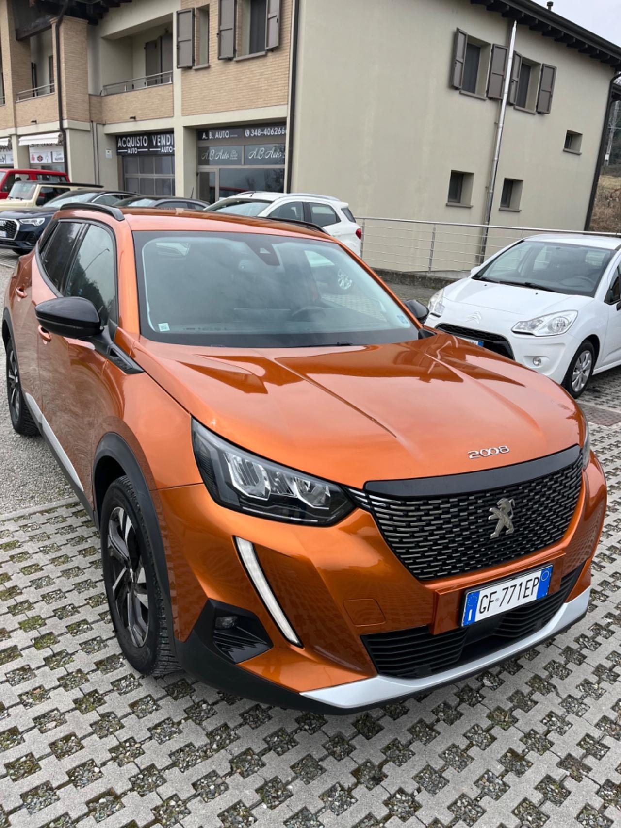 Peugeot 2008 BlueHDi 110 S&S Allure Pack