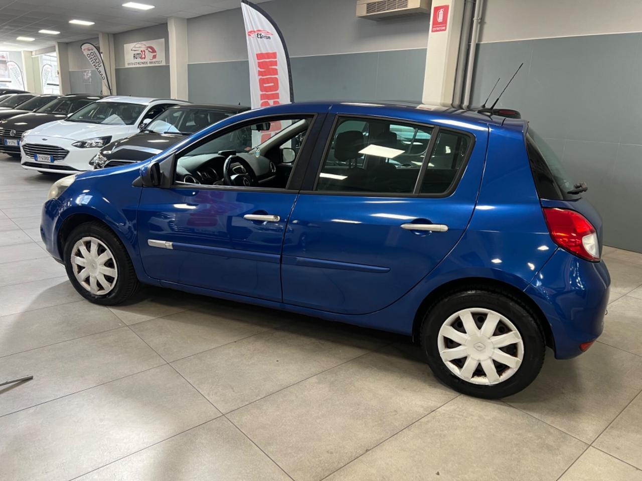 Renault Clio 1.2 16V 5 porte Dynamique 75CV Navi