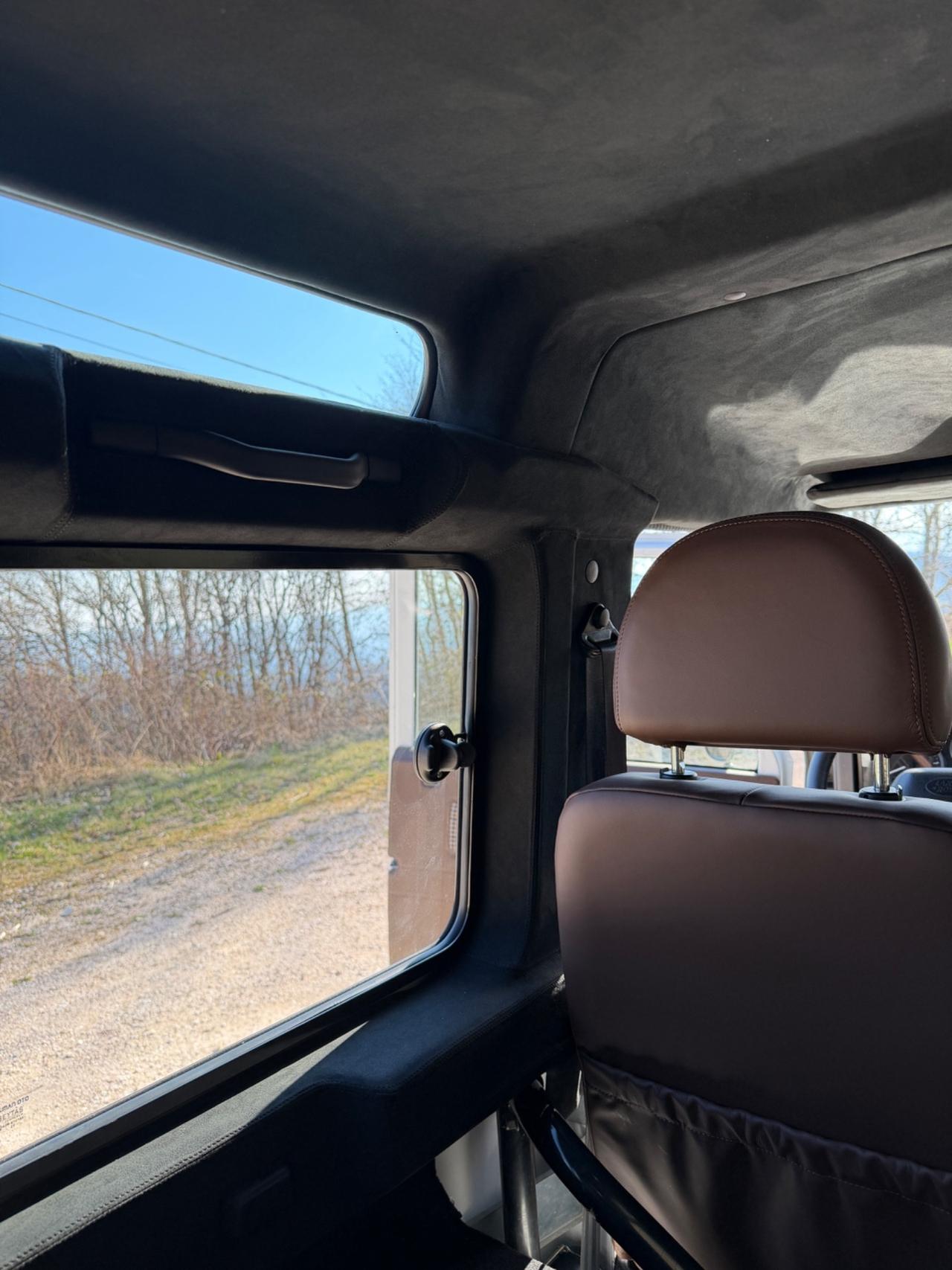 Land Rover Defender 90 2.4 TD4 Station Wagon SE N1