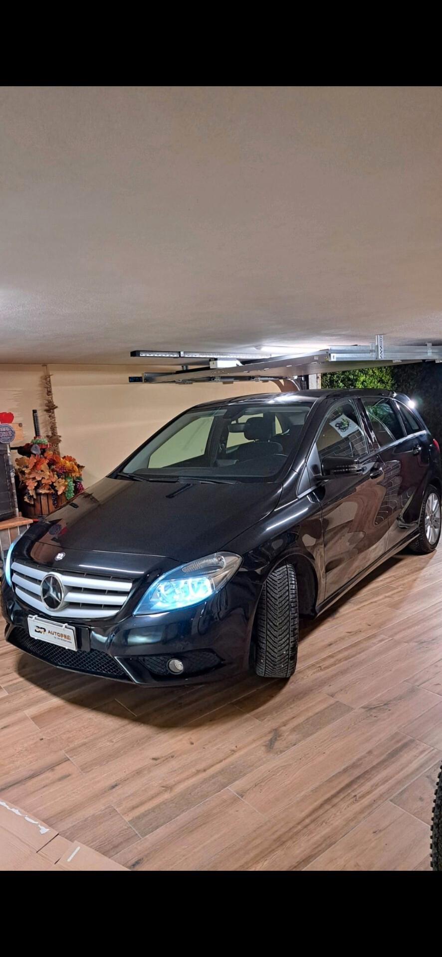 Mercedes-benz B 180 CDI Premium