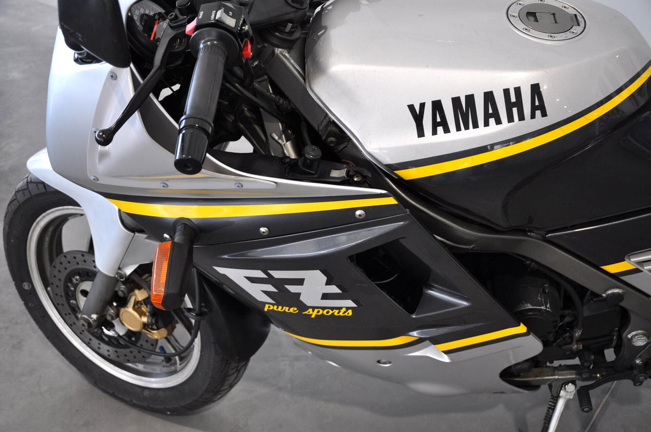 Yamaha FZ 750 FMI UNIPRO REALE !!!