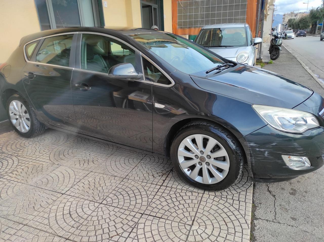 Opel Astra 2012 1.7 CDTI 110CV 5 porte Cosmo