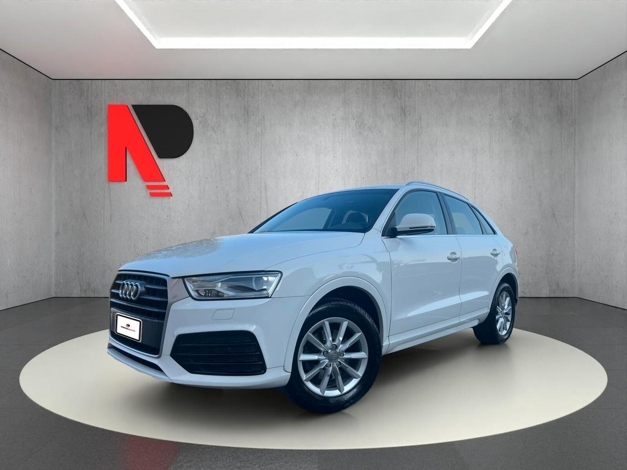 Audi Q3 2.0 TDI 120 CV Business