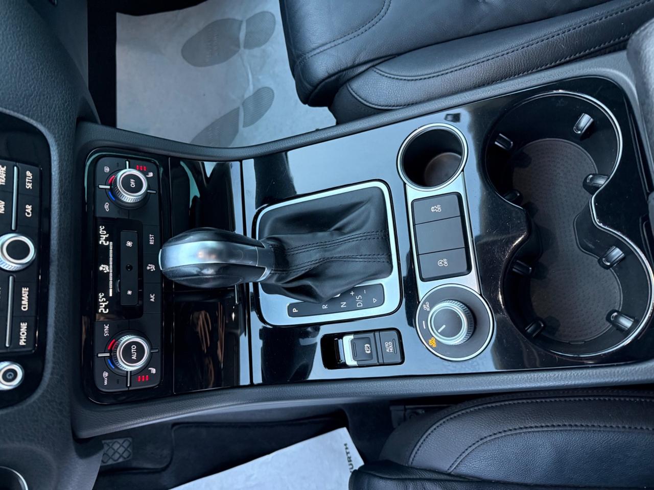 Volkswagen Touareg 3.0 TDI 204 CV . Executive