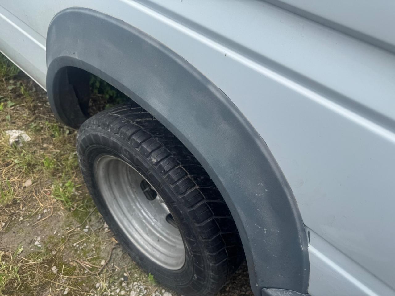 Mercedes Benz 17 posti motore nuovo