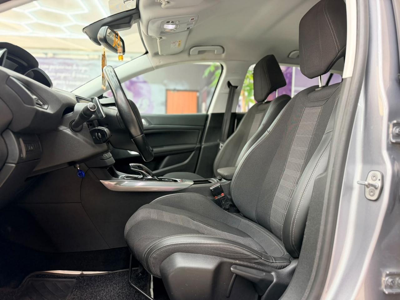 Peugeot 308 BlueHDi 130 S&S Allure