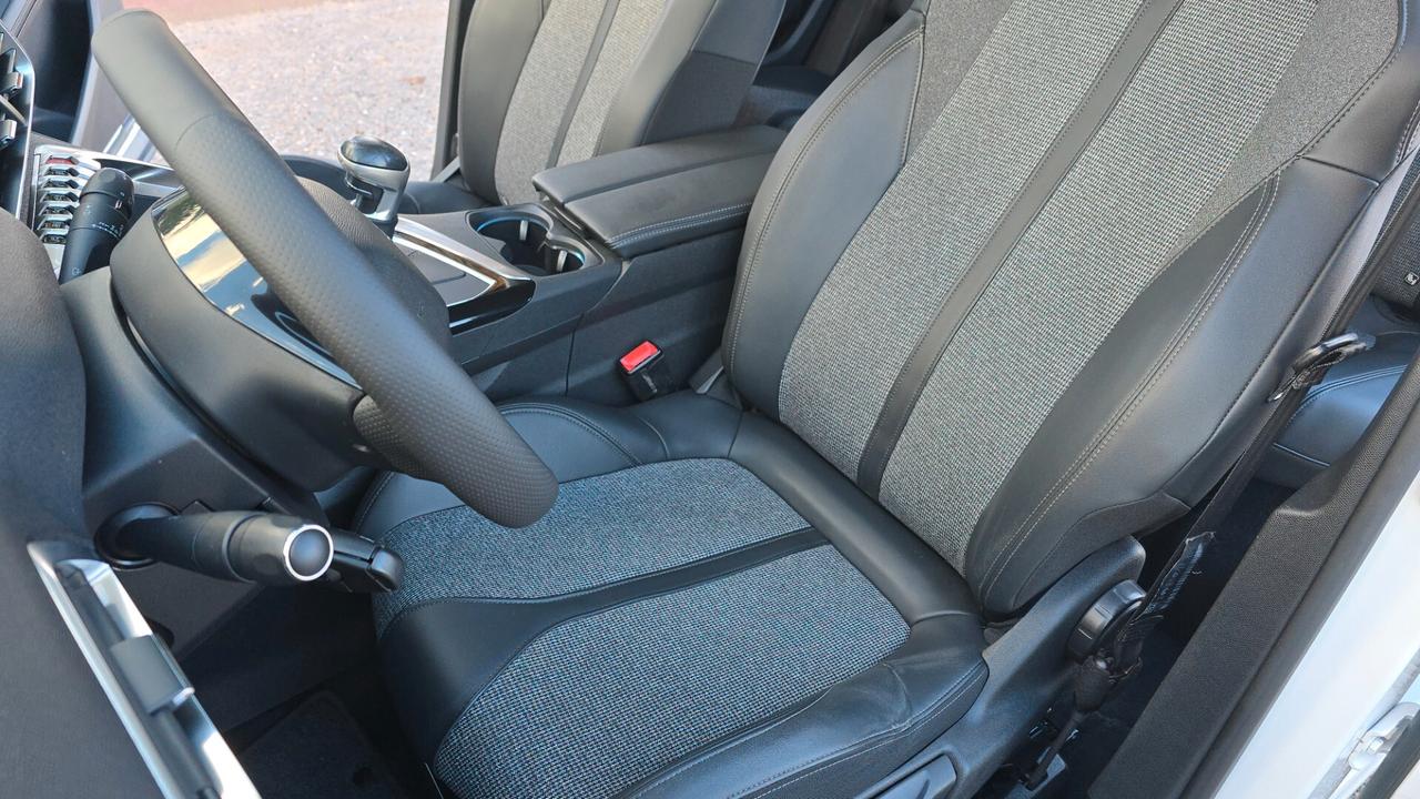 Peugeot 3008 BlueHDi 130 S&S Allure